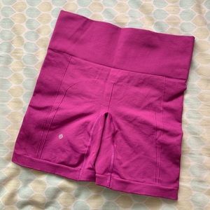Lululemon 6” Magenta Shorts size 6